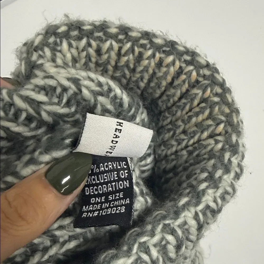 Chunky Knit Pom Beanie - HEADWEAR - Winter Accessory BRAND NEW